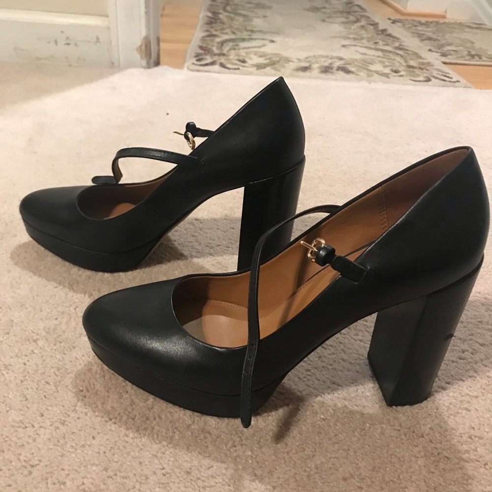 Coach high heels with strap across the foot - Picture 7 of 7